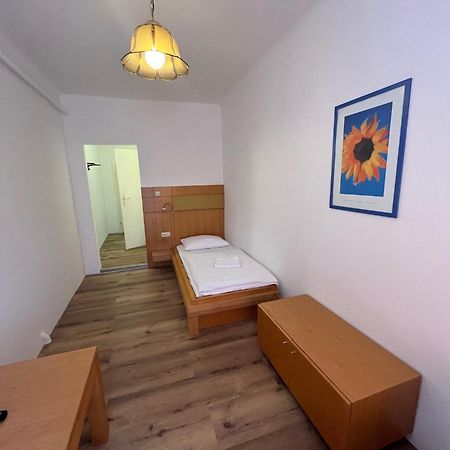 City Hotel Post 16 Braunau am Inn Buitenkant foto